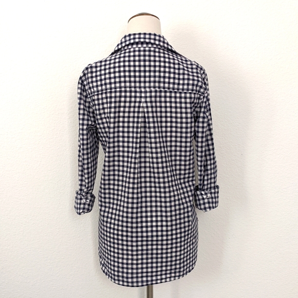 ON Button Down Shirt Small - Picture 3 of 5